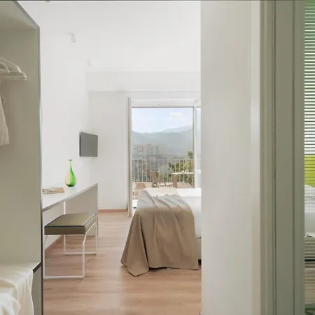 Domo20 & Rooftop Вико-Экуенсе