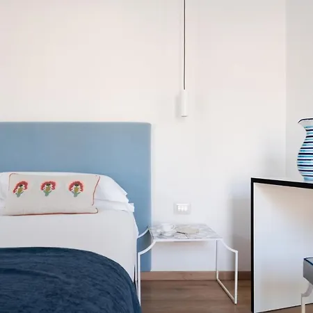 Domo 20 & Rooftop 2* فيكو إيكوينس