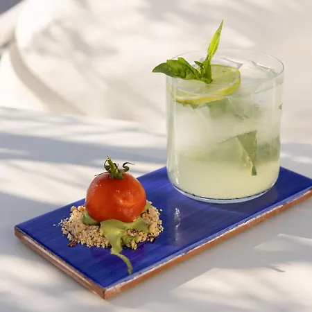 Domo 20 & Rooftop فندق فيكو إيكوينس