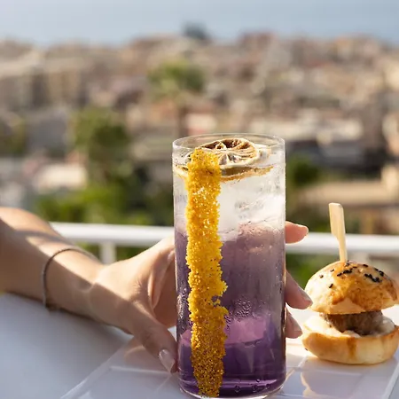 فندق Domo 20 & Rooftop 2*