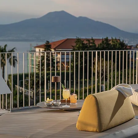 Hotell Domo 20 & Rooftop Vico Equense