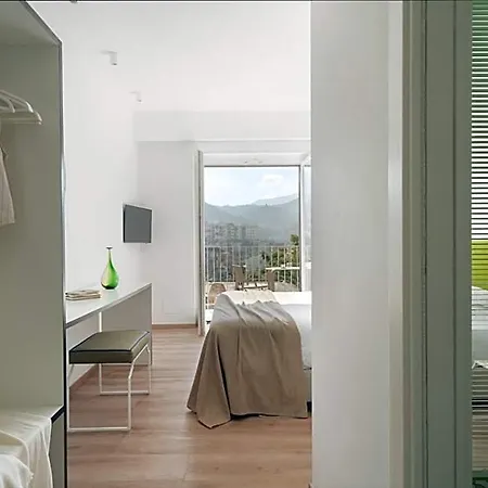 Hotel Domo20 & Rooftop Vico Equense
