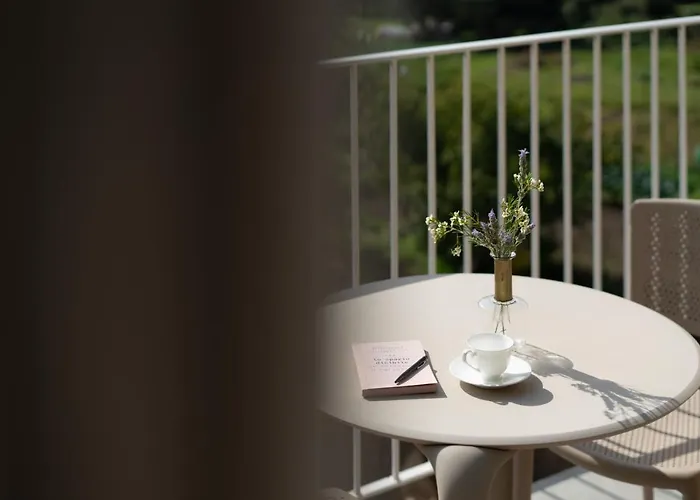Domo20 & Rooftop Hotell