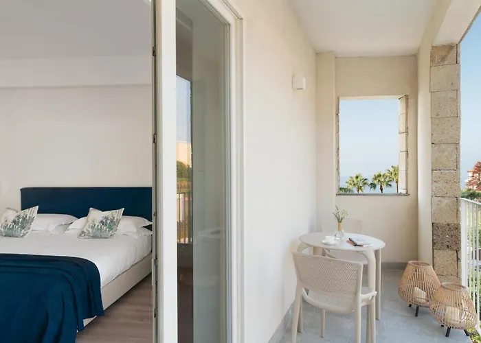 Domo20 & Rooftop 3* فيكو إيكوينس