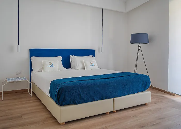 Domo20 & Rooftop 3* فيكو إيكوينس