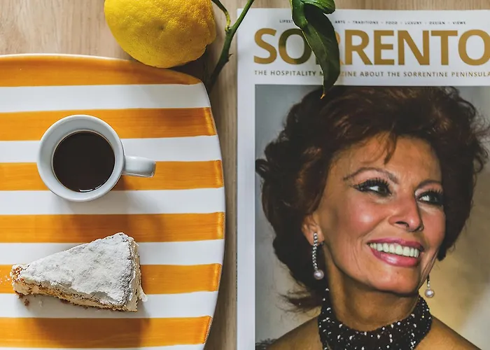 Domo20 & Rooftop فندق فيكو إيكوينس