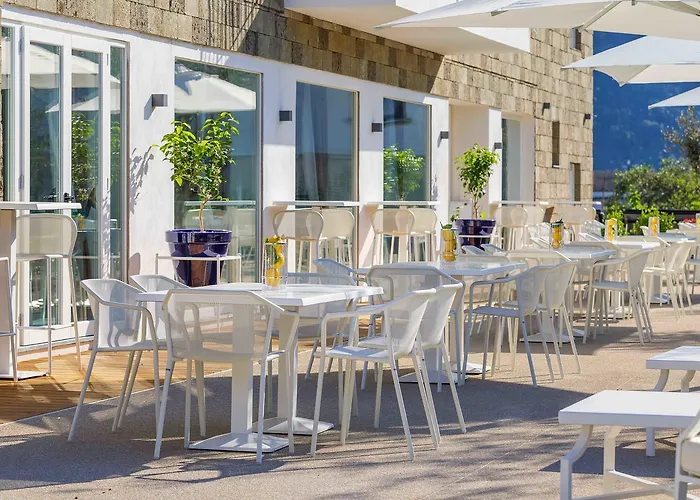 فندق Domo20 & Rooftop فيكو إيكوينس