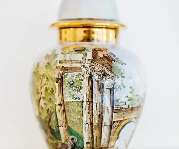 فندق Domo20 & Rooftop فيكو إيكوينس